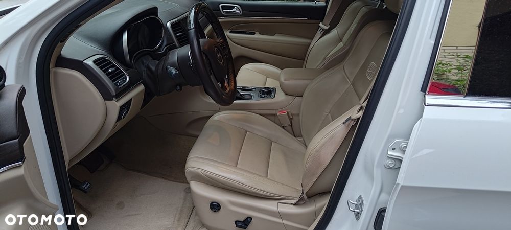 Jeep Grand Cherokee 3.0 CRD Overland Summit EU6 - 28