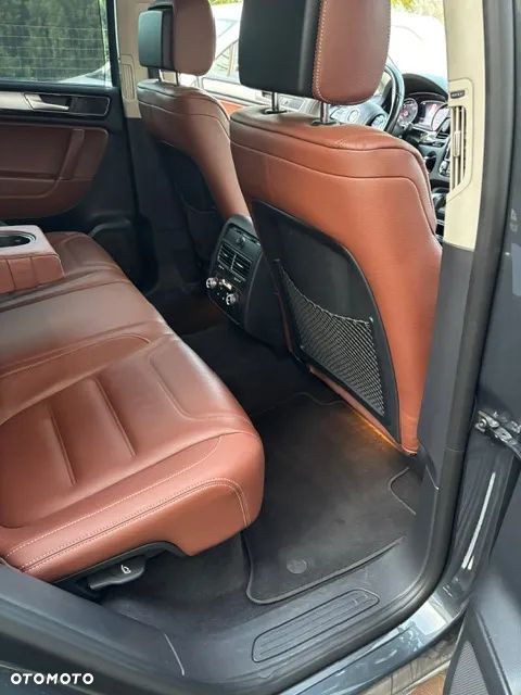 Volkswagen Touareg 3.0 V6 TDI BMT - 22