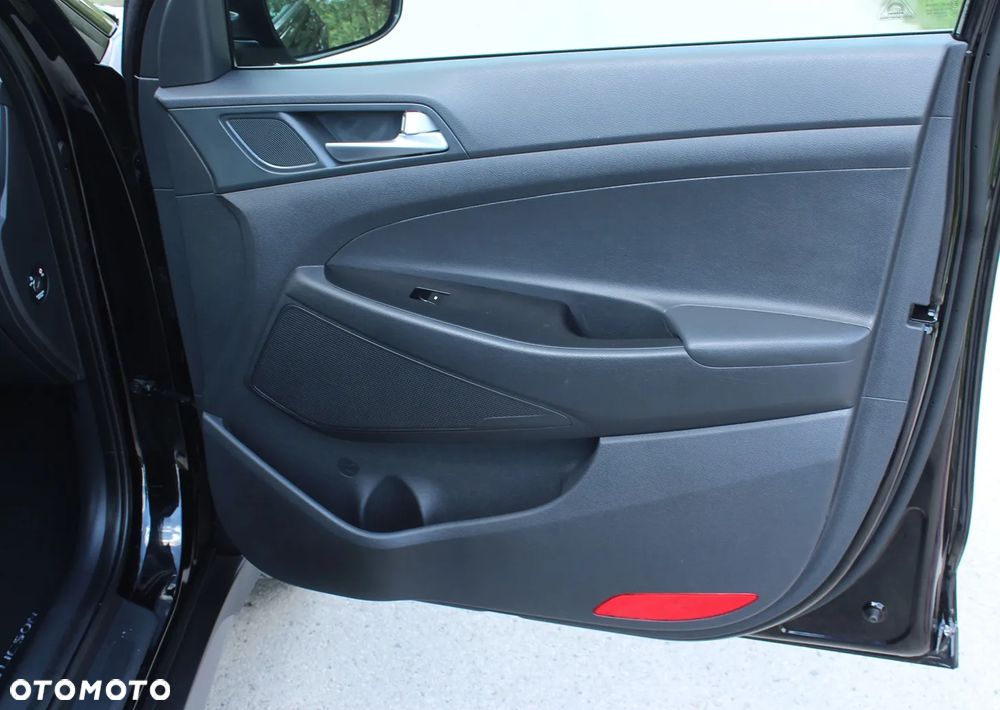 Hyundai Tucson blue 1.7 CRDi 2WD DCT Premium - 34