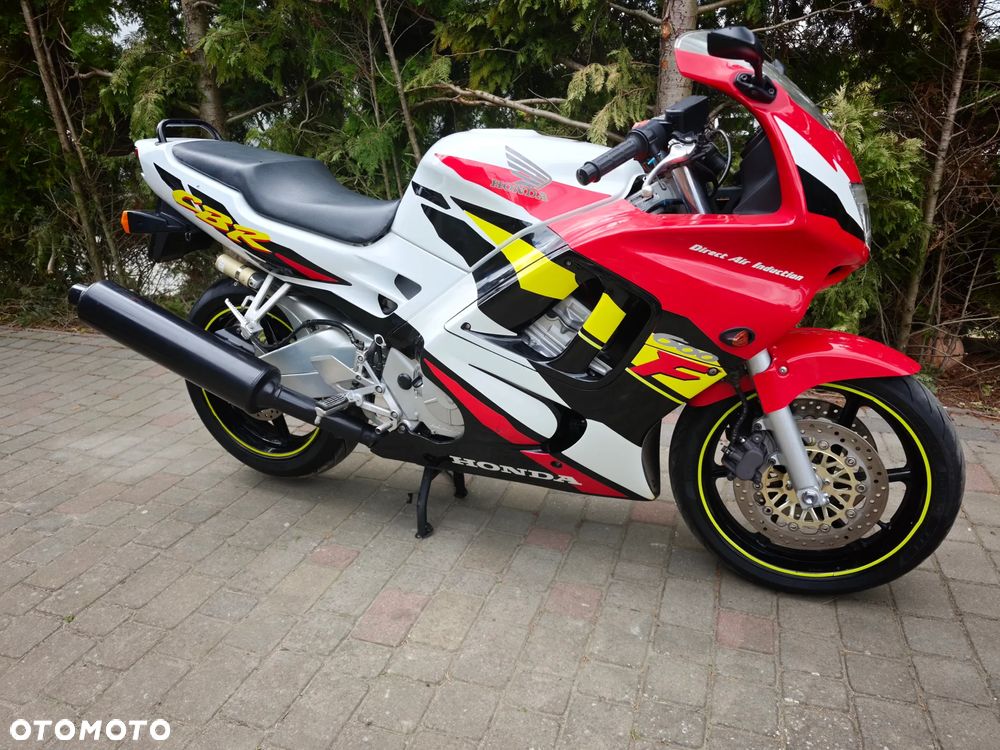 Honda CBR