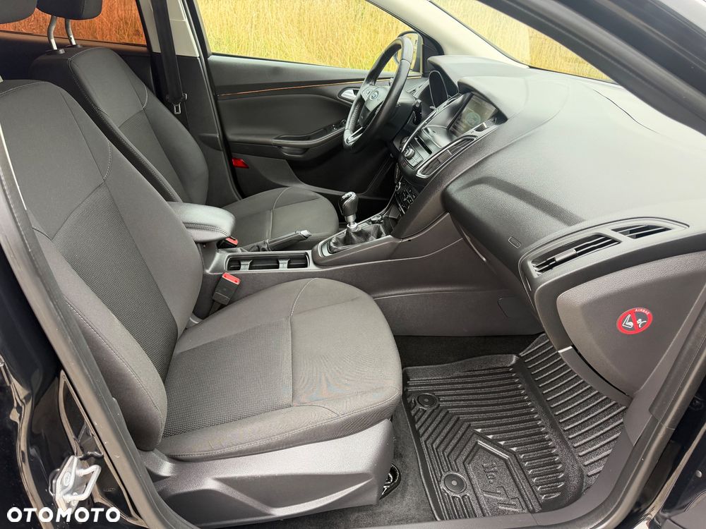 Ford Focus - 9