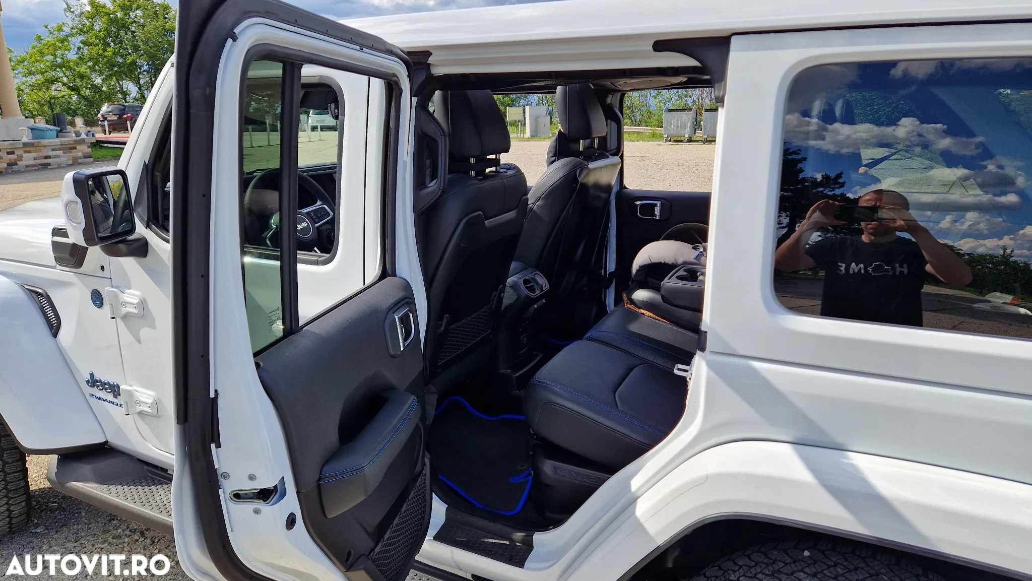 Jeep Wrangler - 9