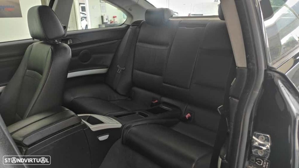 BMW 320 d xDrive Coupe - 6