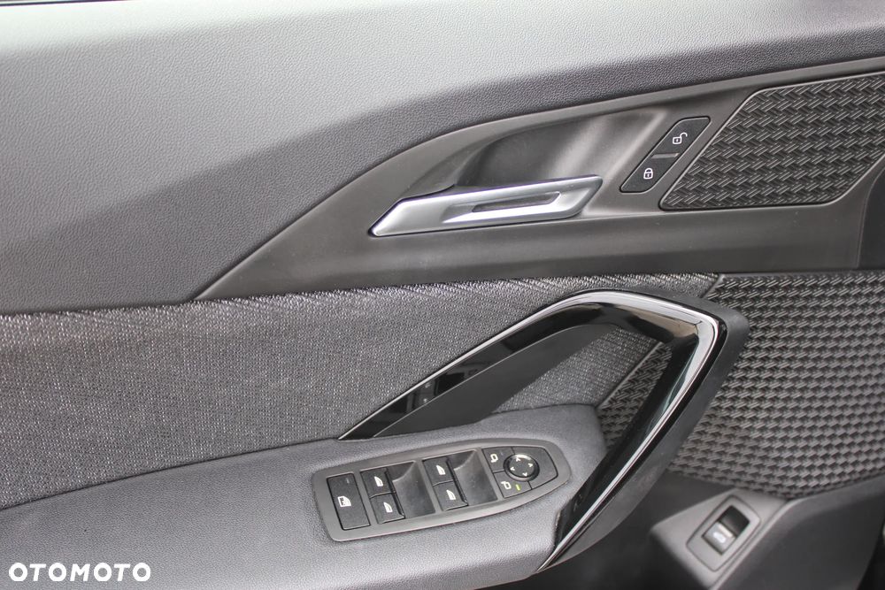 BMW X1 sDrive18i - 24