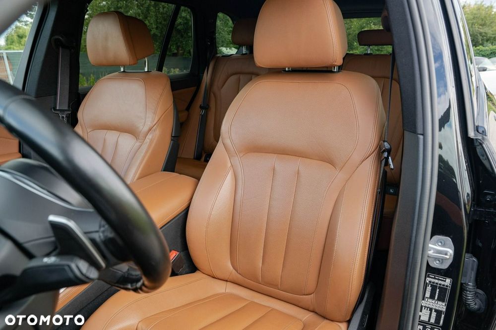 BMW X5 xDrive40d - 25