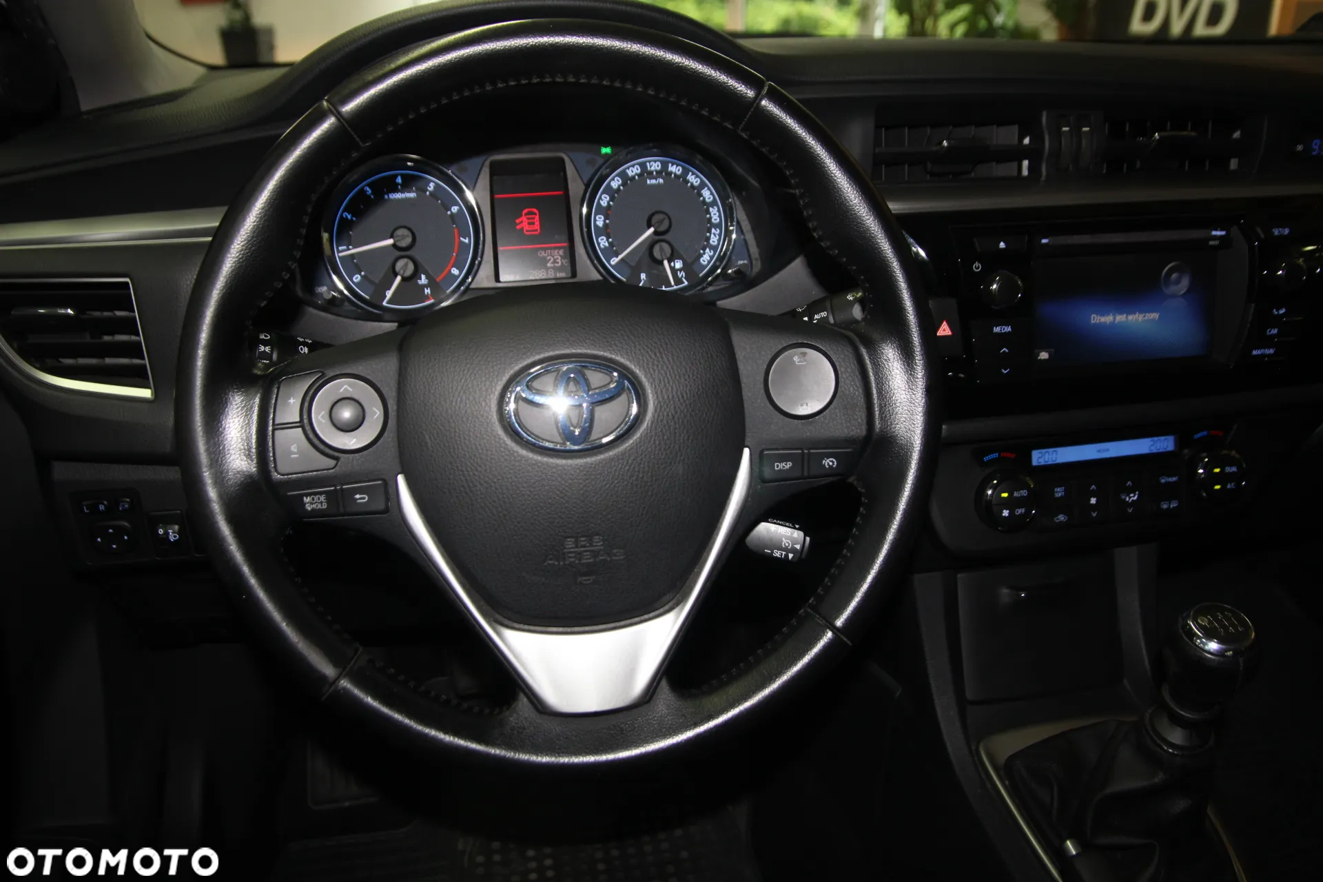 Toyota Corolla 1.6 Prestige EU6 - 10