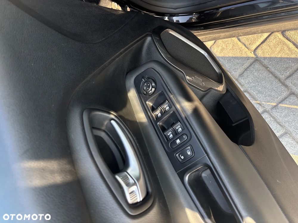 Jeep Renegade 1.0 GSE T3 Turbo Limited FWD S&S - 23