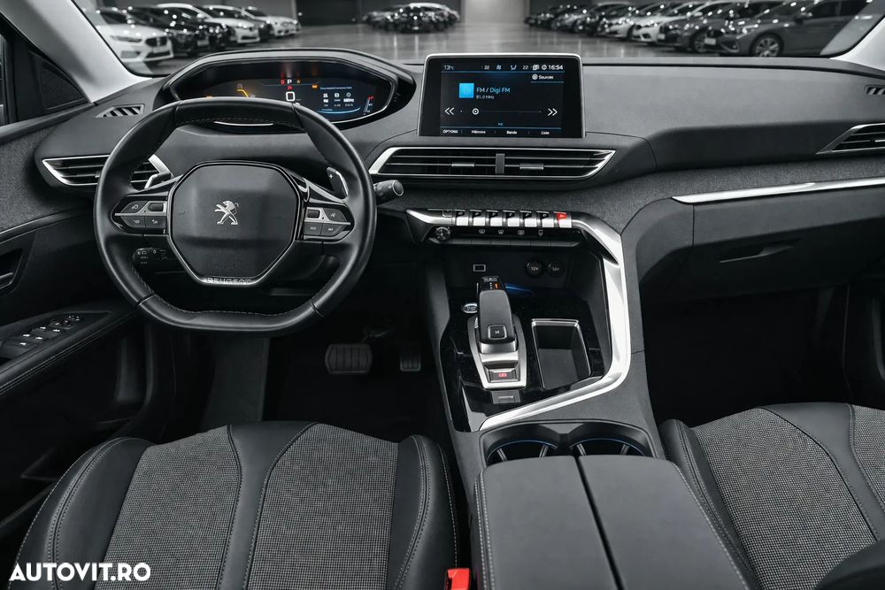 Peugeot 3008 1.6 PureTech Turbo S&S EAT8 Allure - 6