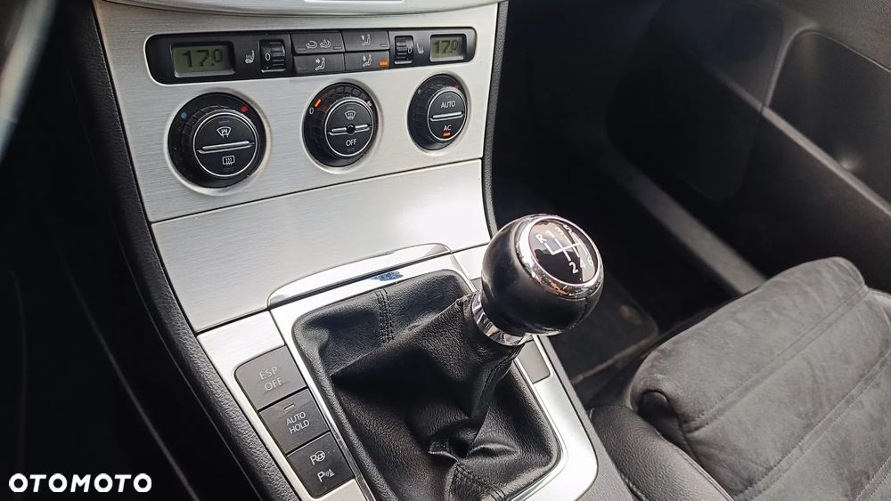 Volkswagen Passat 2.0 TDI Highline - 4