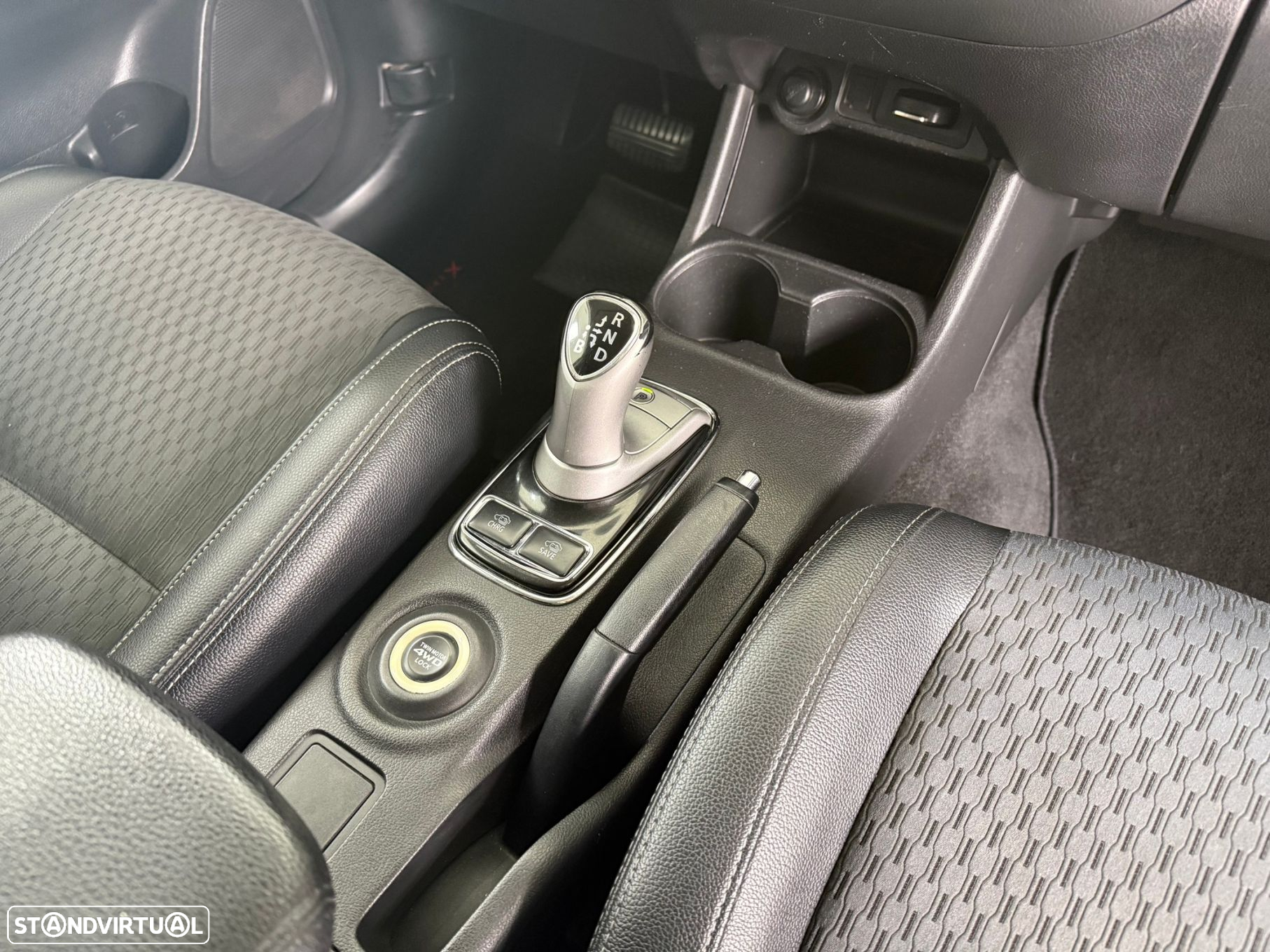 Mitsubishi Outlander 2.0 PHEV Intense Navi - 17