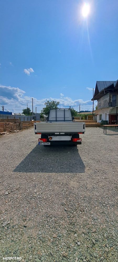 Mercedes-Benz Sprinter - 12