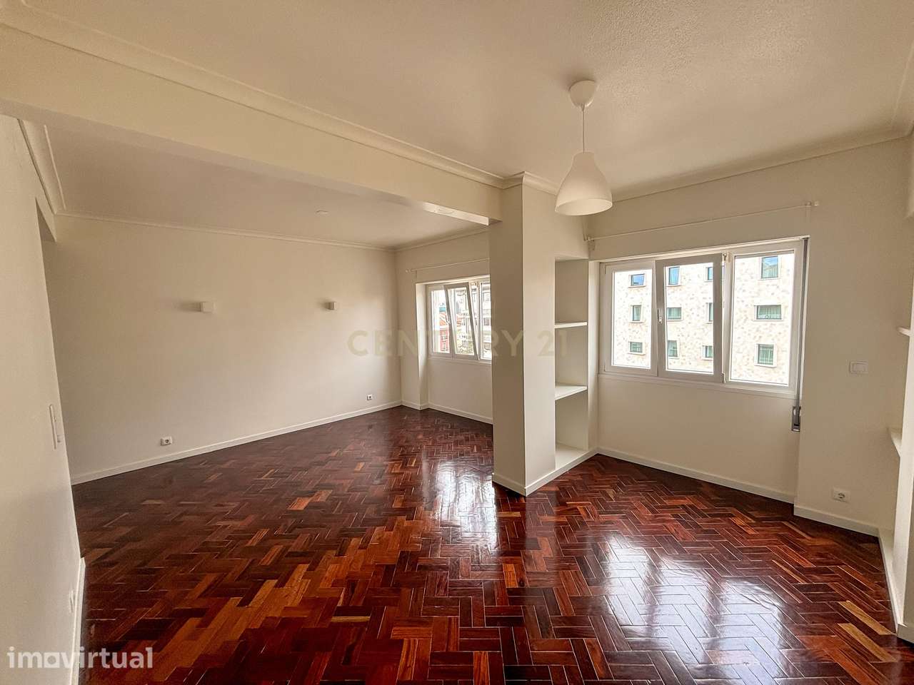 Apartamento T4 Renovado para Arrendamento | Av. Duque de Loulé | Lisbo - Grande imagem: 3/21