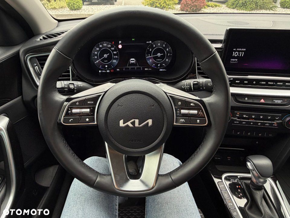 Kia Ceed - 9