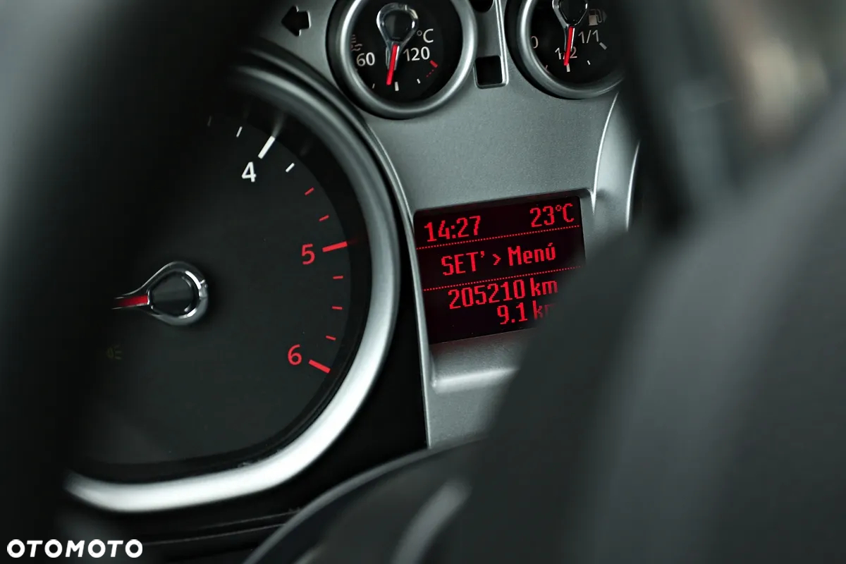Ford Kuga 2.0 TDCi 4x4 Trend - 38