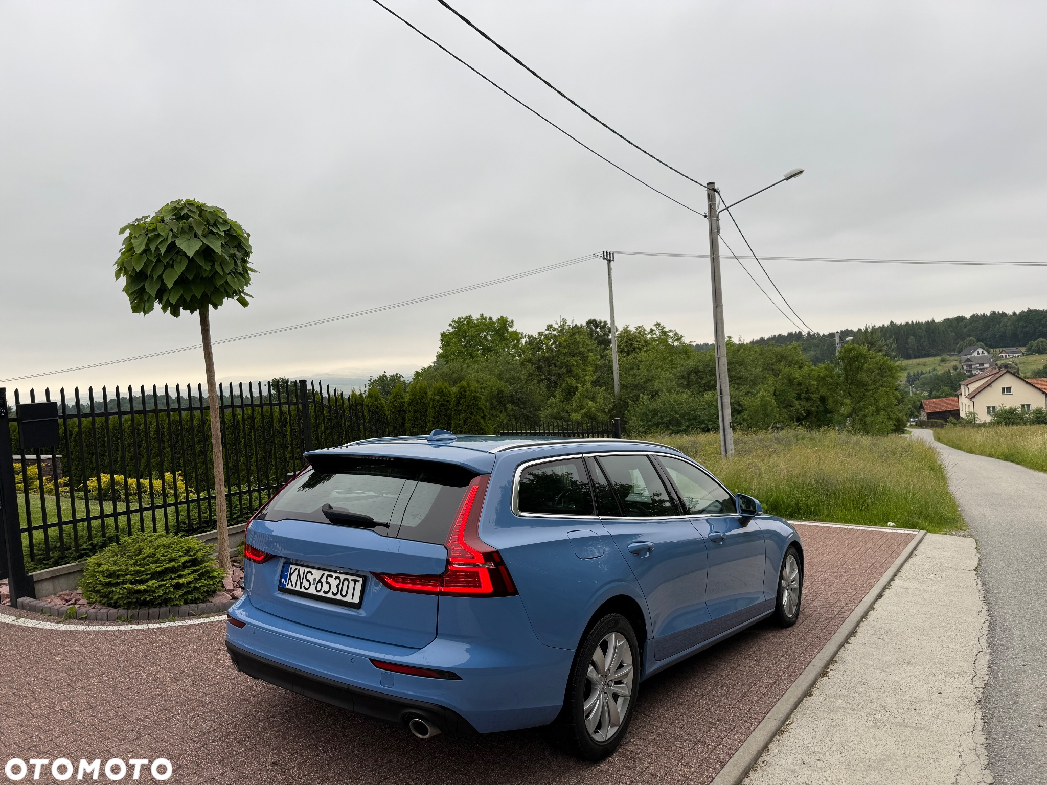 Volvo V60 D4 R-Design - 5