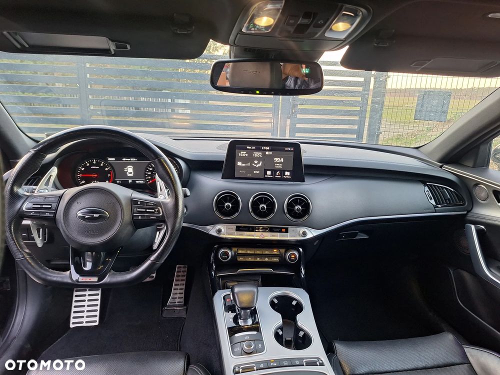 Kia Stinger 3.3 T-GDI V6 GT AWD - 36