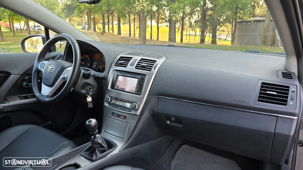 Toyota Avensis SD 2.0 D-4D Exclusive +Pele+GPS - 47