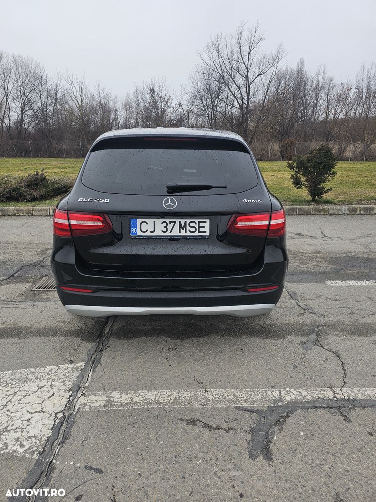 Mercedes-Benz GLC - 9