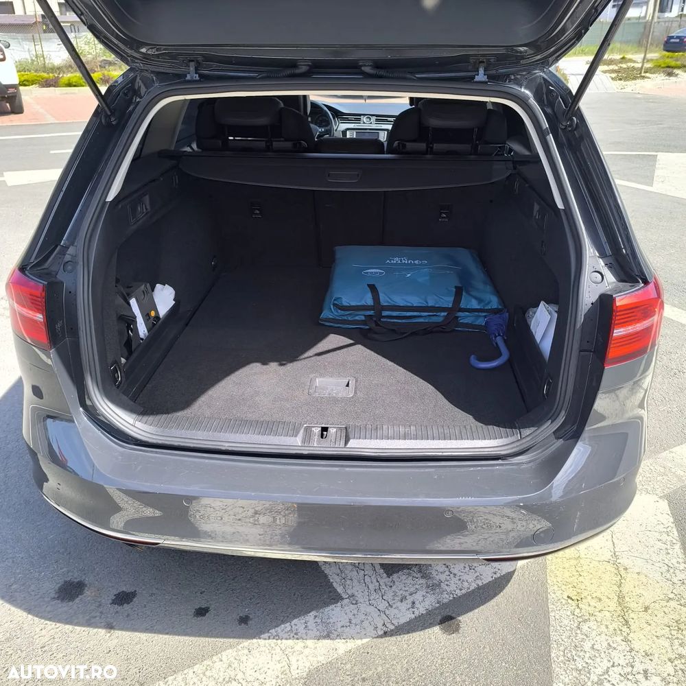 Volkswagen Passat Variant 2.0 TDI DSG Highline - 10