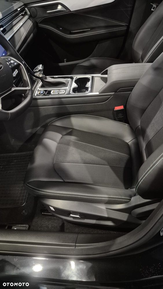 JAC J7 Plus CVT - 16