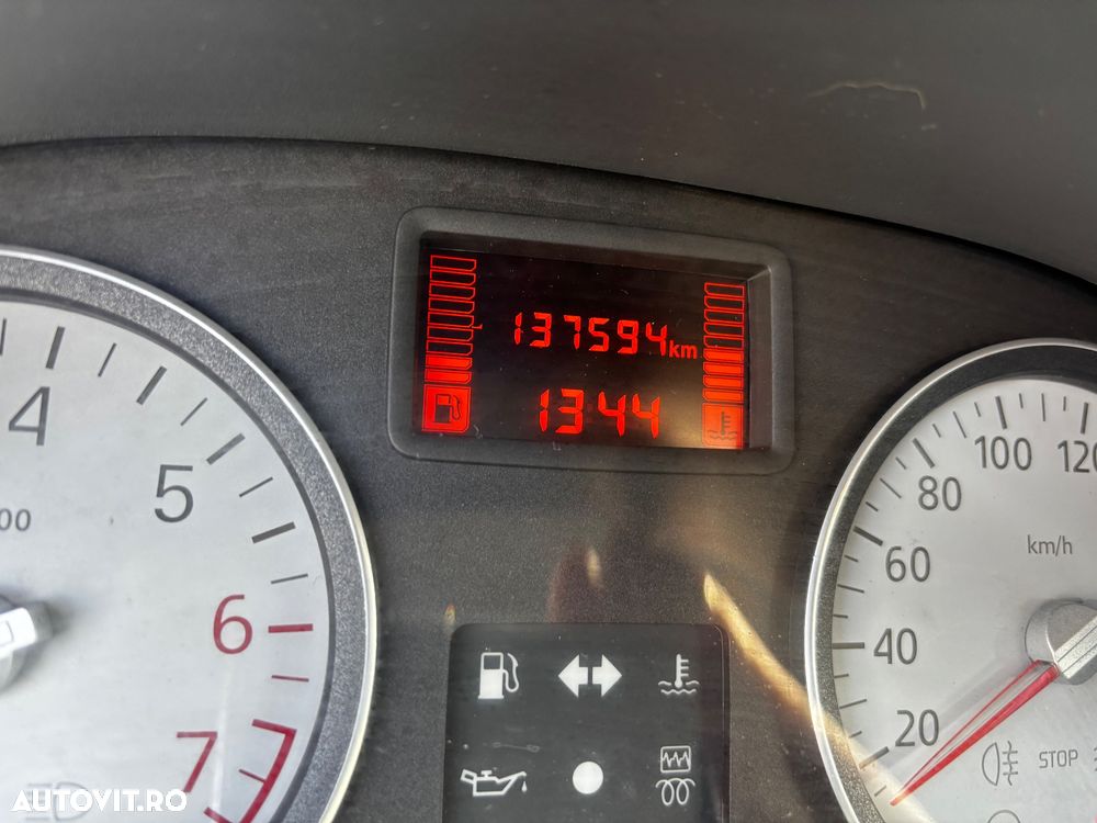 Dacia Sandero 1.2 16V 75 Laureate - 8