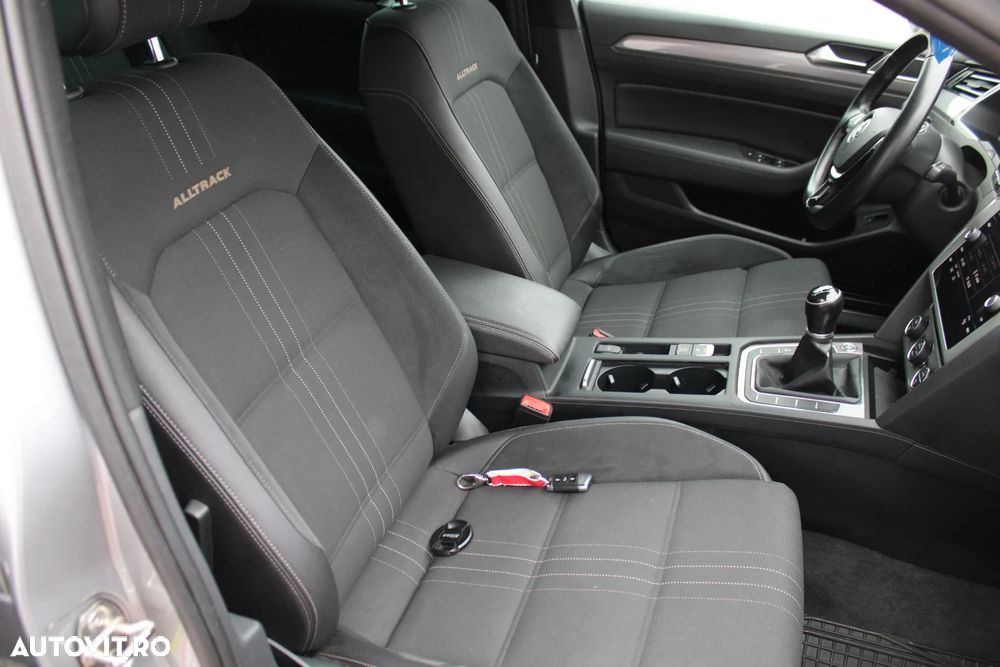 Volkswagen Passat Alltrack 2.0 TDI 4Motion - 16