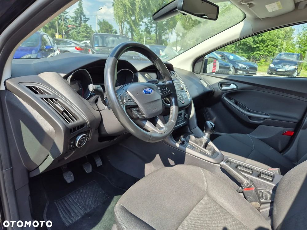 Ford Focus 1.6 TDCi DPF Titanium - 19