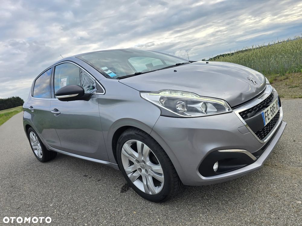 Peugeot 208 1.2 PureTech GPF Allure S&S - 5