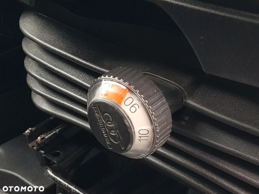 Iveco Daily 8EP KONTENER 4,14x2,21x2,20 KLIMA MANUAL KRAJOWY DMC 3500KG - 19