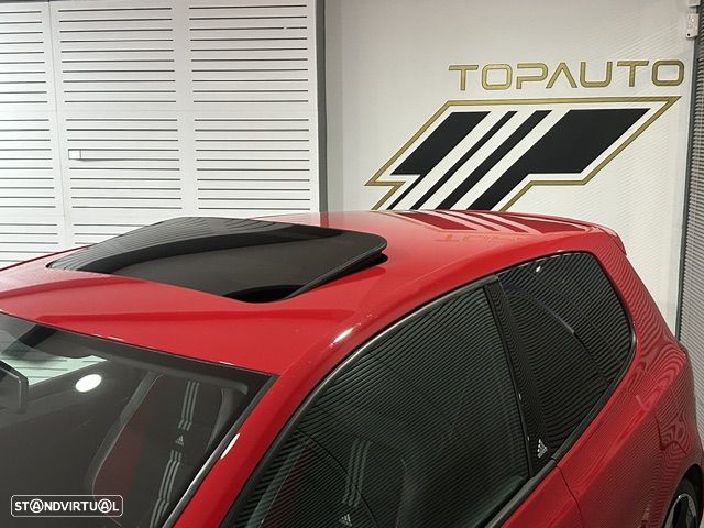 VW Golf 2.0 GTI DSG adidas - 3