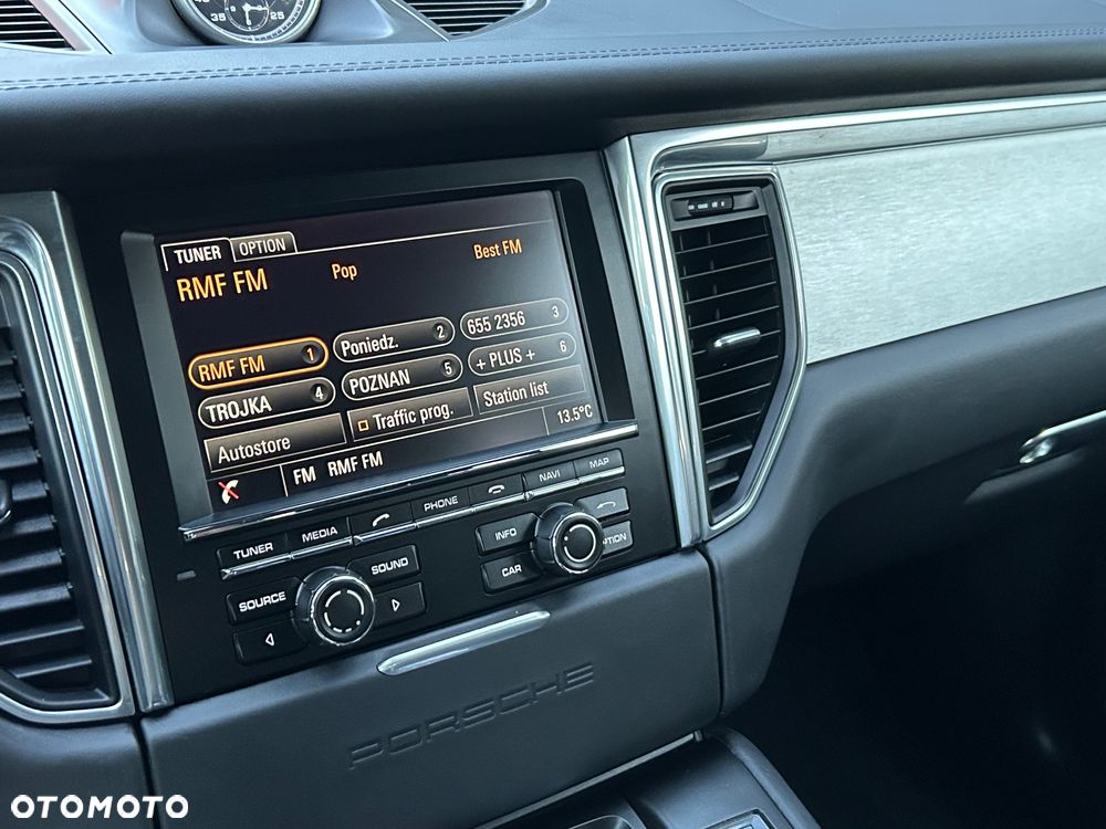 Porsche Macan Turbo - 25