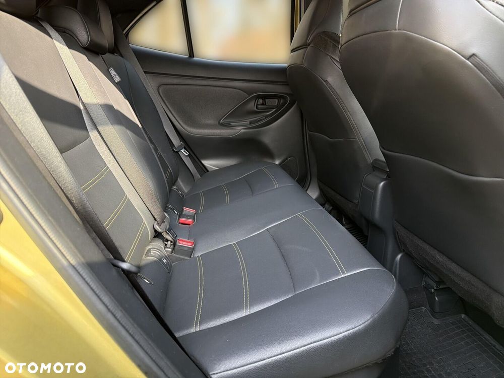 Toyota Yaris Cross Hybrid 1.5 Premiere Edition 4x4 - 18