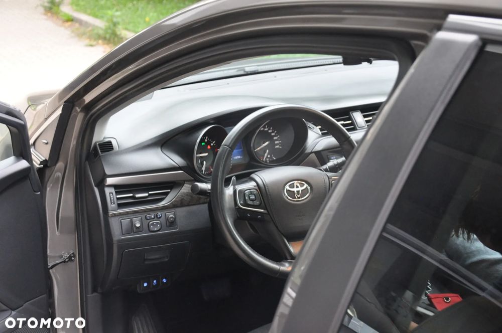 Toyota Avensis 2.0 Prestige MS - 18
