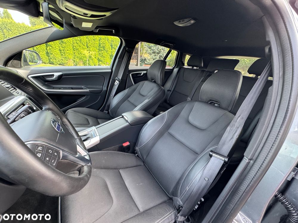 Volvo V60 D4 Drive-E Summum - 22