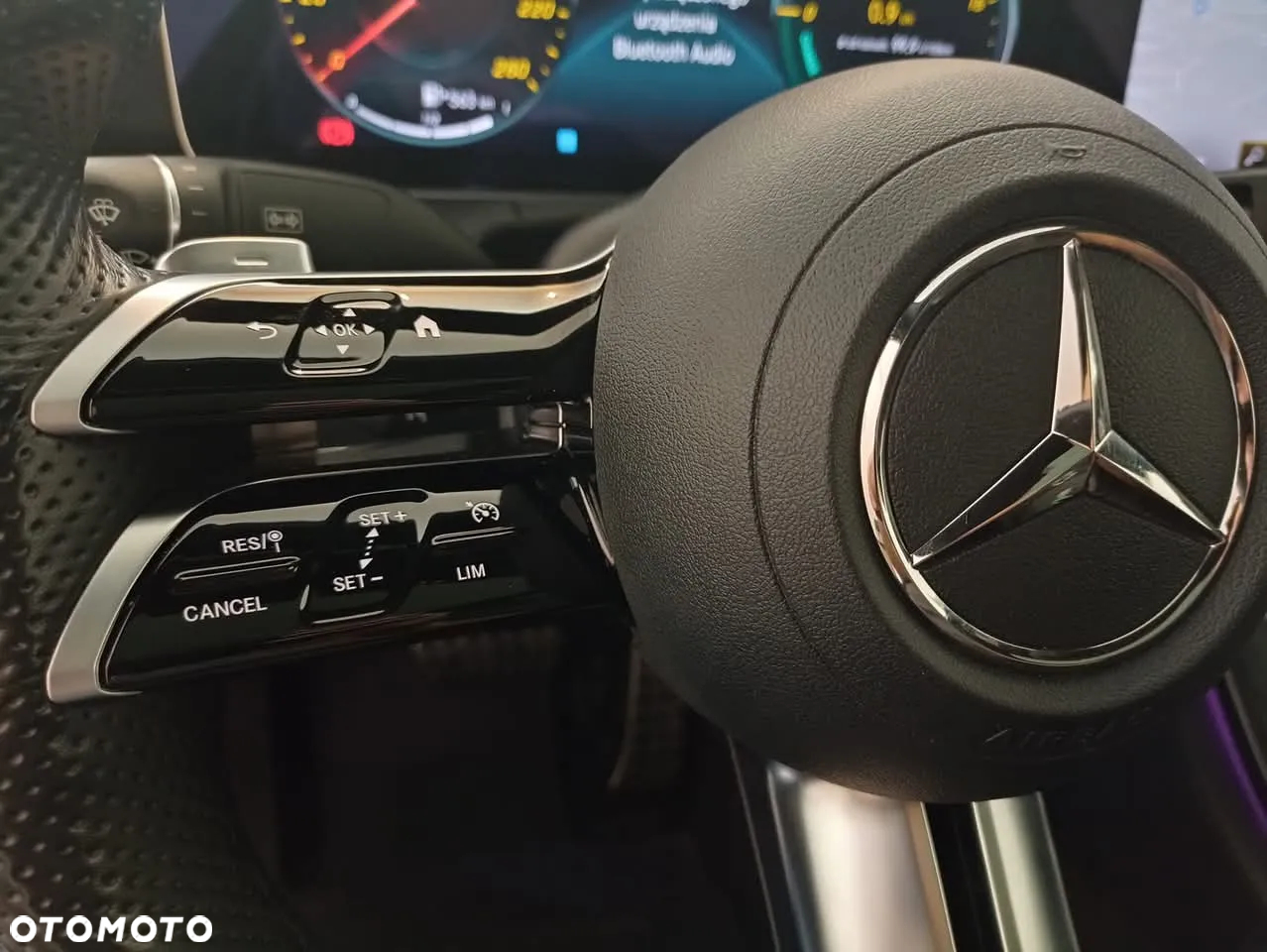 Mercedes-Benz Klasa E 220 d Coupe 4-Matic AMG - 6