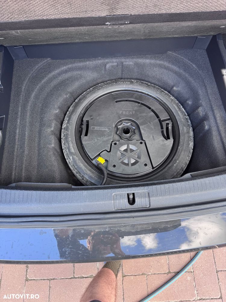 Volkswagen Golf - 12