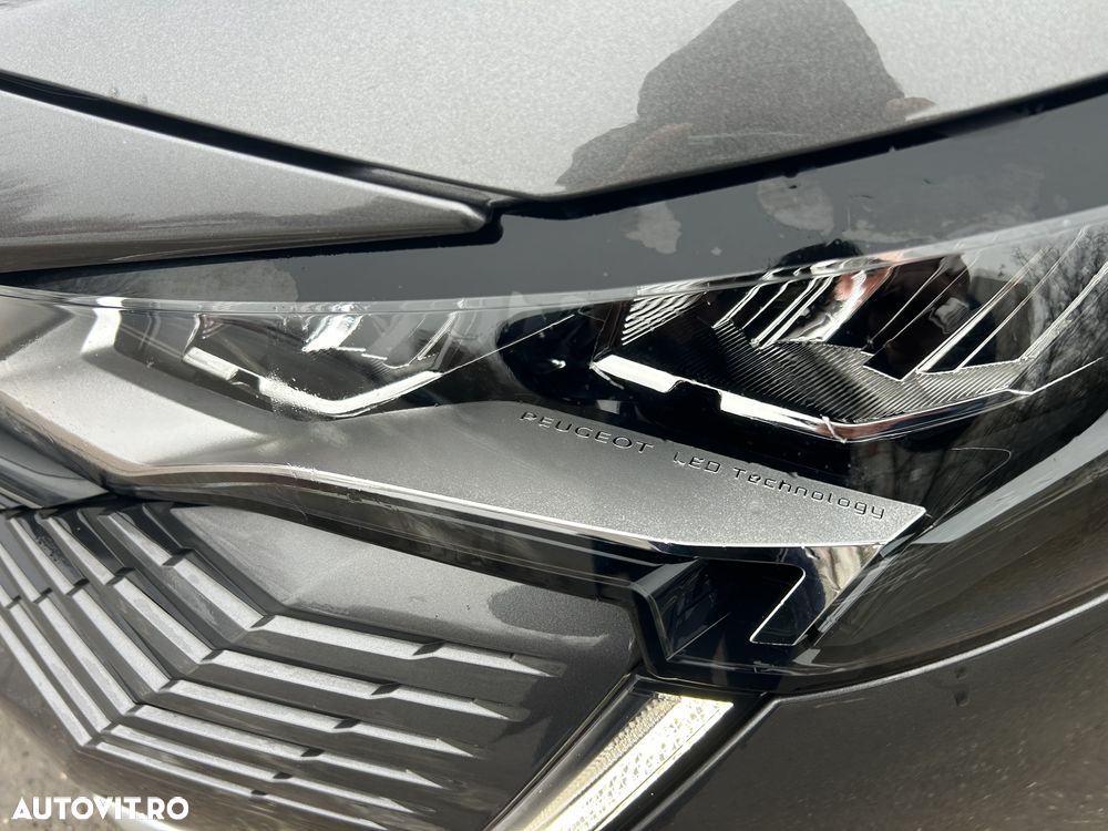 Peugeot 5008 PureTech 130 EAT8 Stop & Start Active Pack - 22