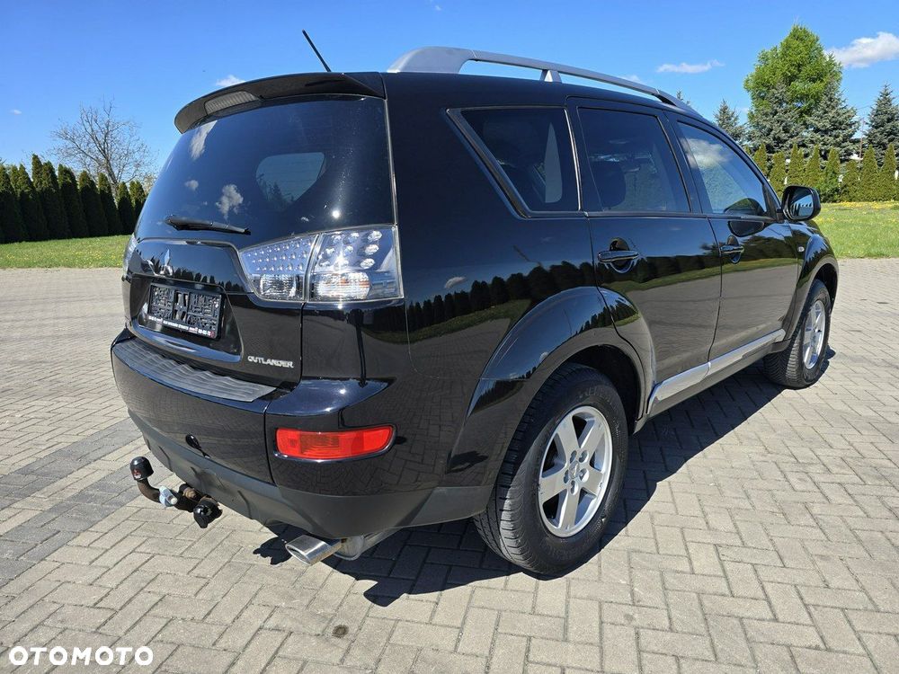 Mitsubishi Outlander - 9