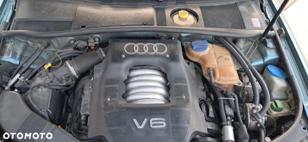 Audi A6 Limousine 2.4 - 12