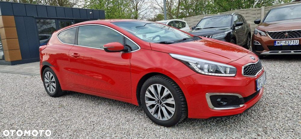 Kia ProCeed - 15