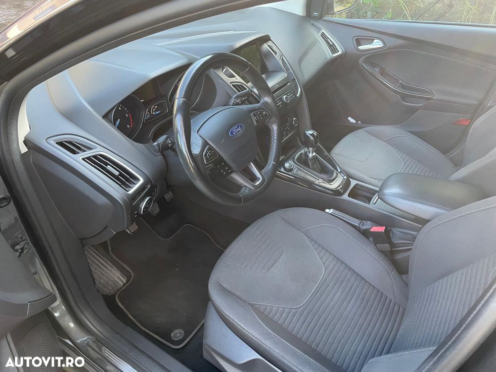 Ford Focus 1.5 TDCi Titanium - 8