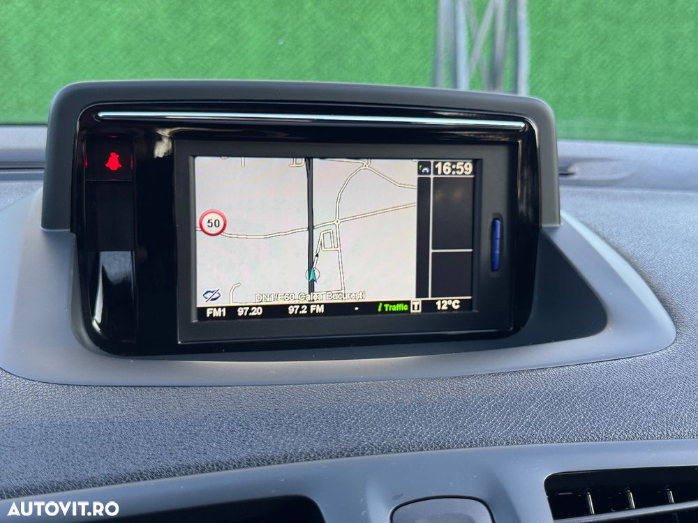Renault Megane dCi 110 FAP Paris - 27