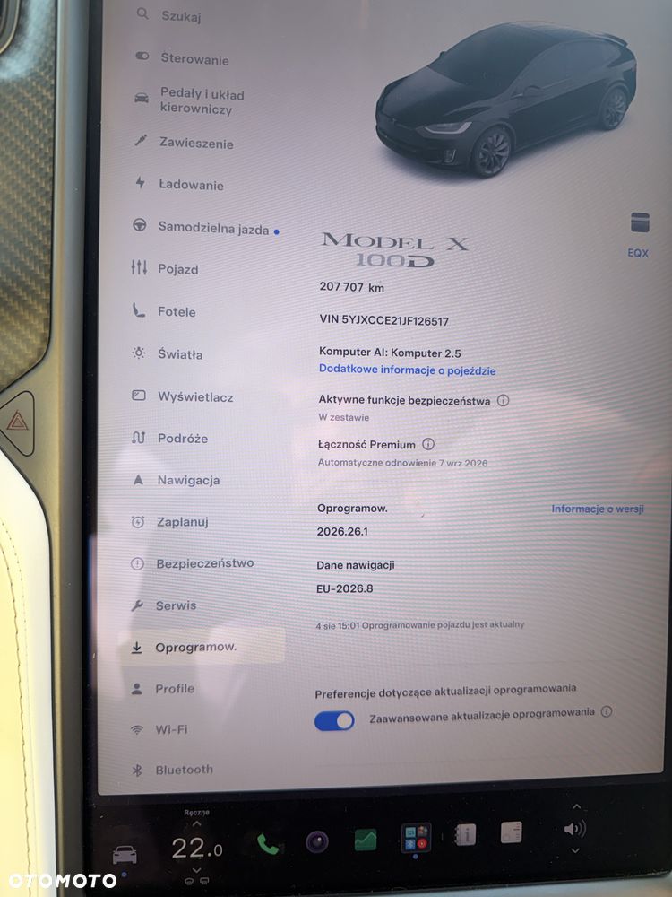 Tesla Model X - 7