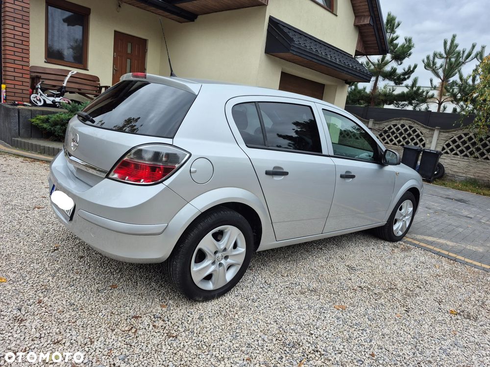 Opel Astra - 10