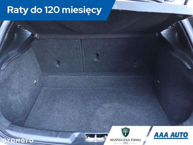 Volvo V40 - 16