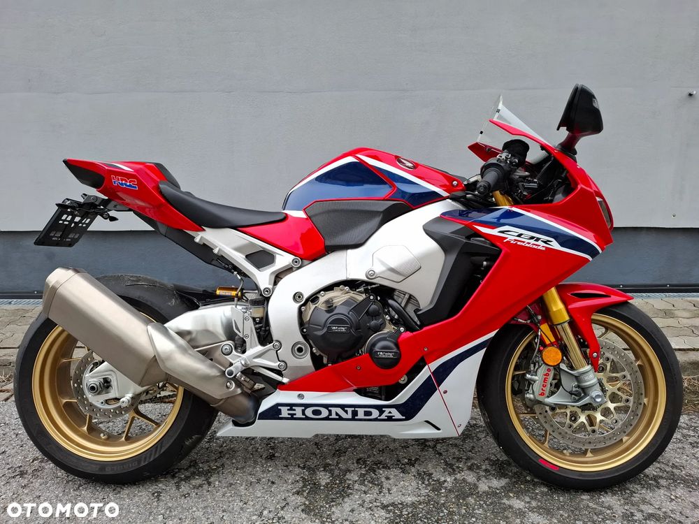 Honda CBR - 1