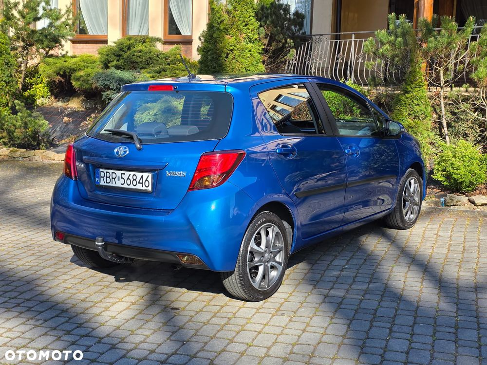 Toyota Yaris 1.33 VVT-i Executive - 11