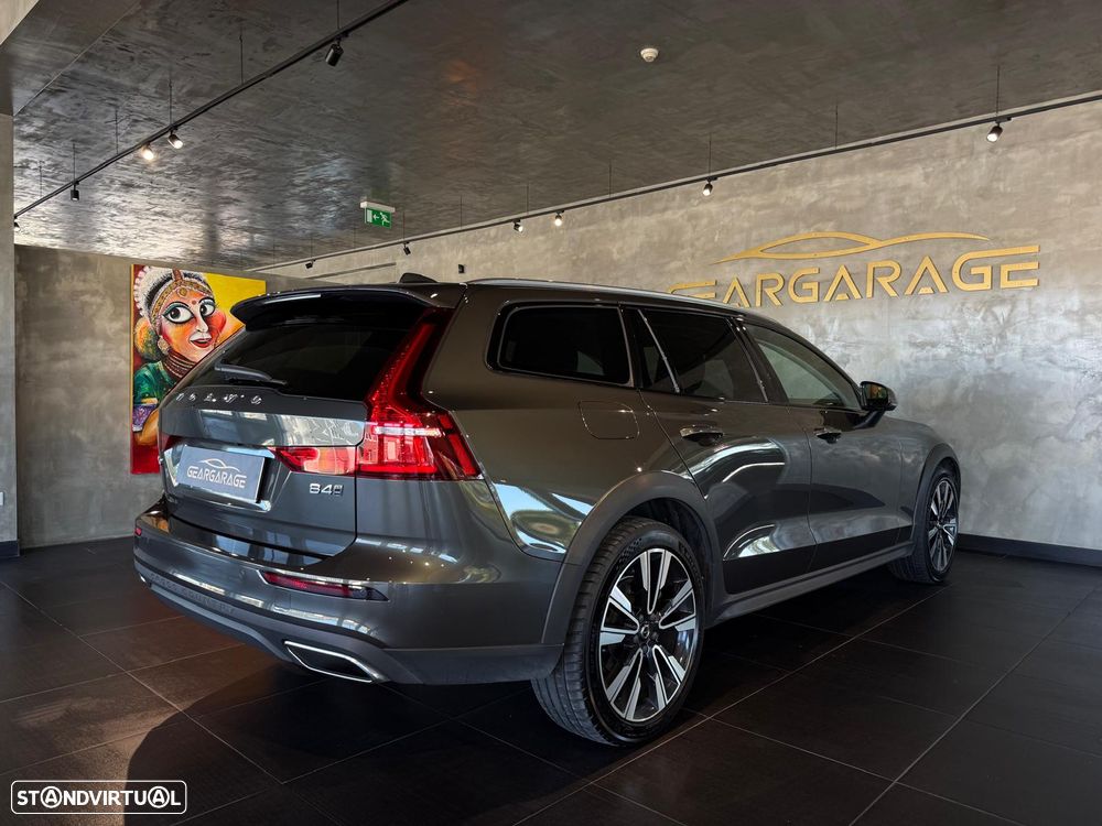 Volvo V60 Cross Country 2.0 B4 Geartronic - 9