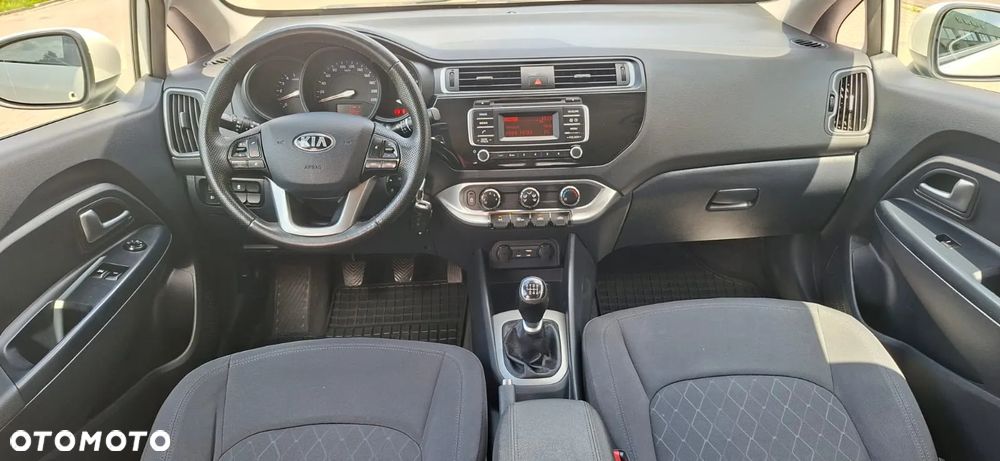 Kia Rio 1.1 CRDI Attract - 12