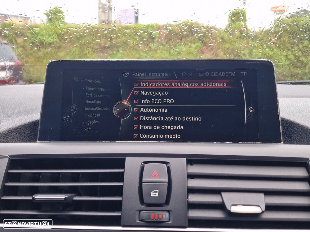 BMW 116 d Line Urban Auto - 39